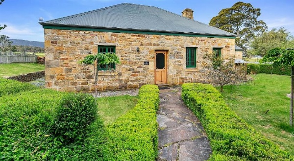 Blackwood Park Cottages image 11