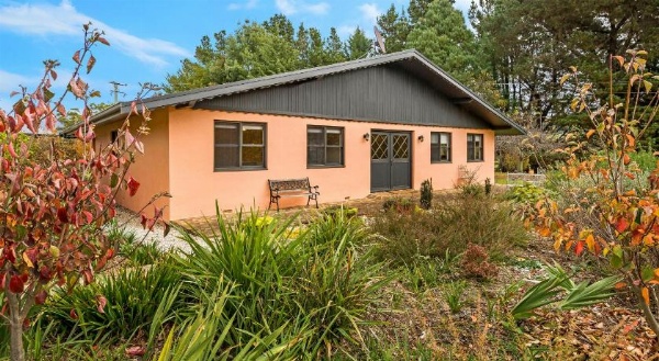 Blackwood Park Cottages image 13