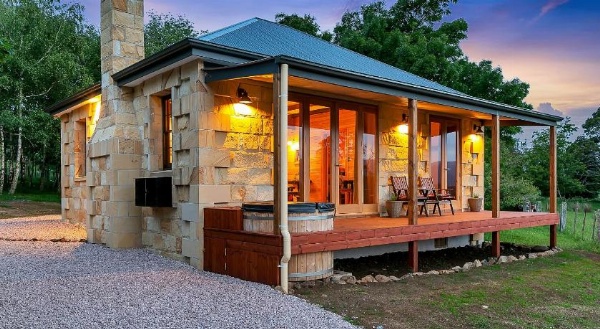 Blackwood Park Cottages image 2