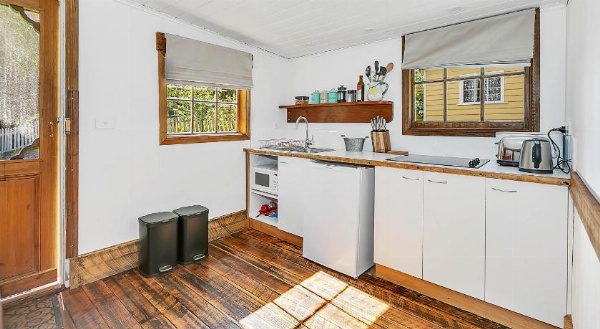 Blackwood Park Cottages image 8
