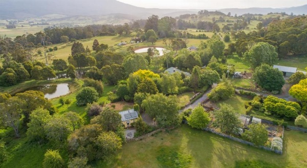 Blackwood Park Cottages image 9